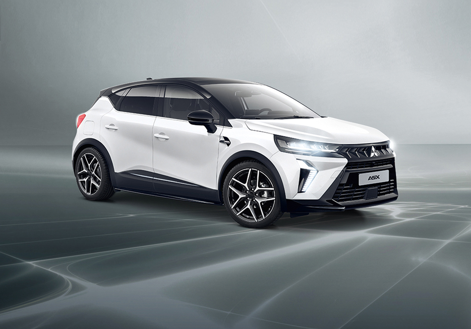 ASX Body-Kit Ein ASX mit ASX Body-Kit vor grauem Hintergrundt